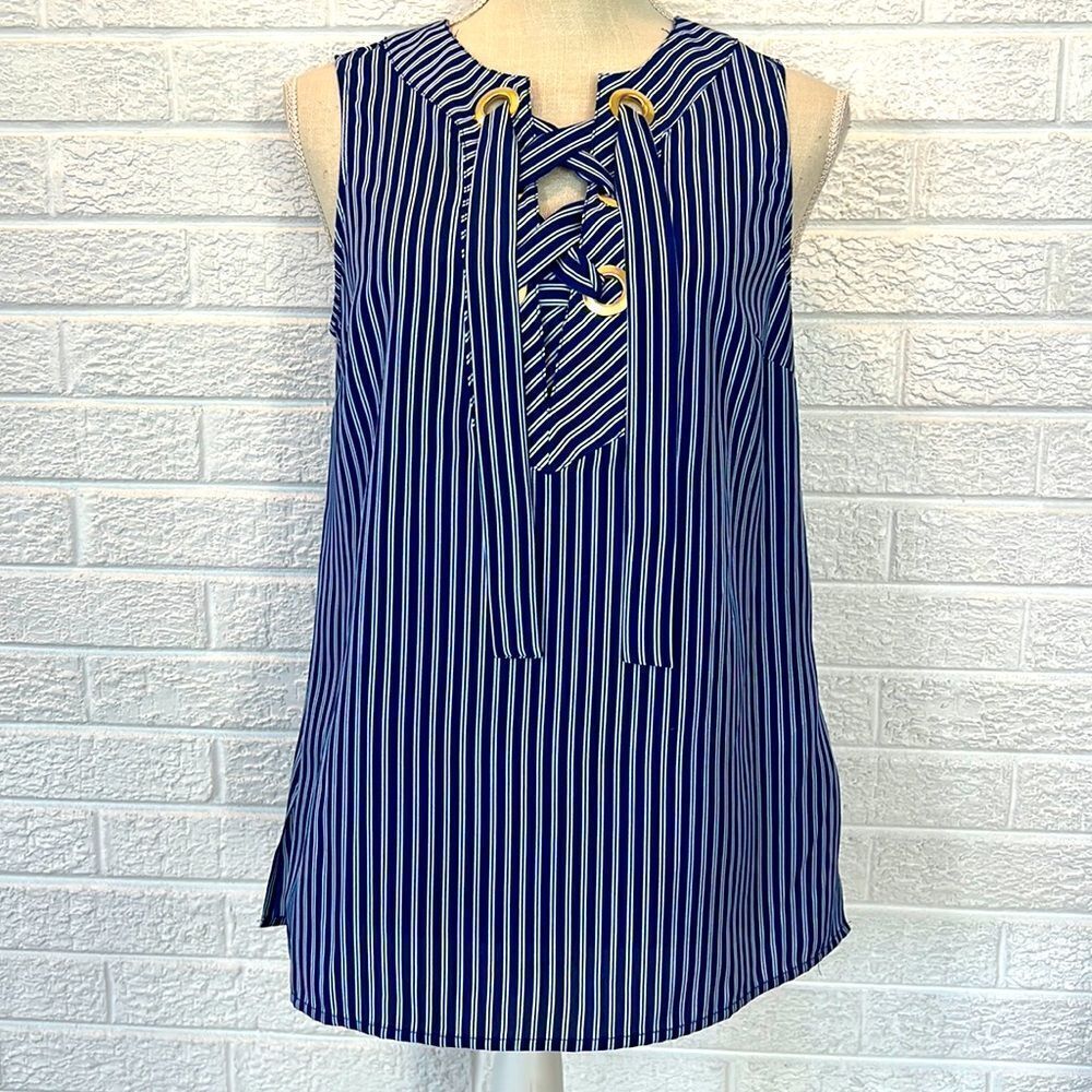Michael Kors Navy and White Sleeveless blouse Size‎ Small